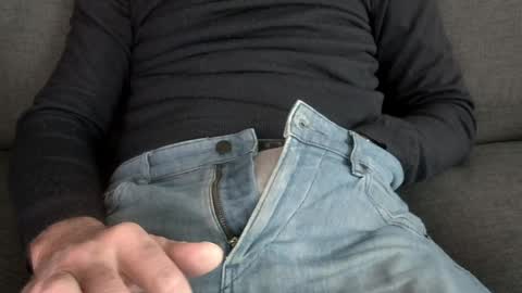 Snapshot of thickrum chatting on January 9, 2025, 10:09 am Thickru online show from January 9, 2025, 10:09 am