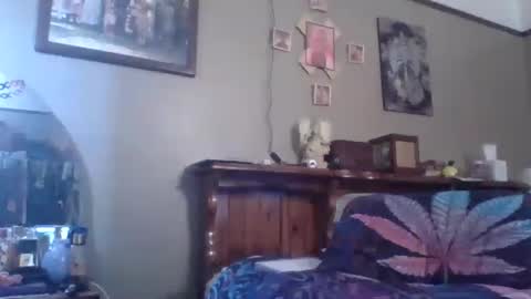 Snapshot of thickthighs_92 chatting on September 26, 2025, 8:35 pm Thickthighs92 online show from September 26, 2025, 8:35 pm