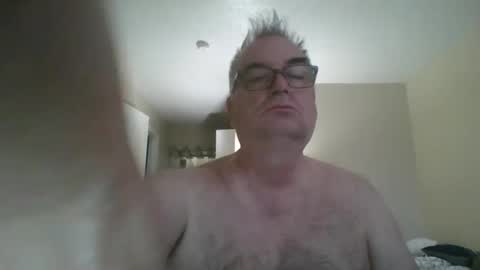 thickwhiteload online show from April 15, 2026, 1:07 pm
