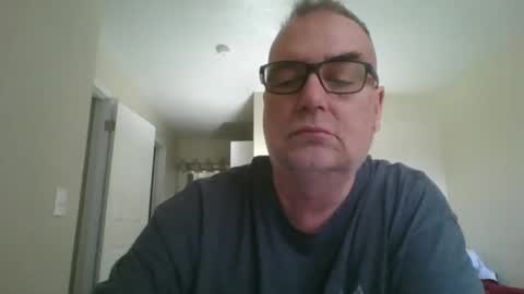thickwhiteload online show from May 6, 2026, 3:06 pm