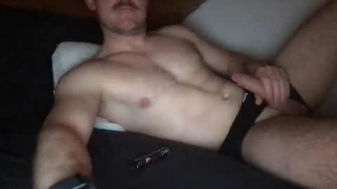 thierrinho8148 online show from April 8, 2026, 7:25 pm