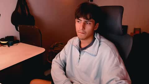 thieves_us online show from December 27, 2024, 1:07 pm