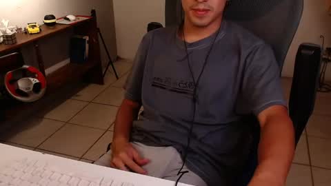 Snapshot of thieves_us chatting on April 22, 2026, 5:10 am thieves_us online show from April 22, 2026, 5:10 am