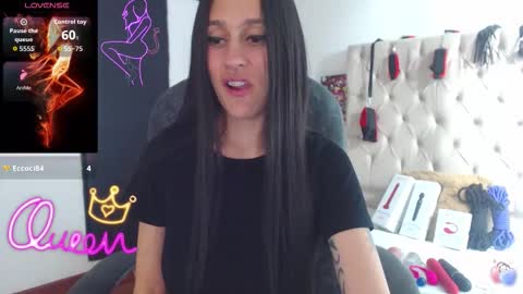 Snapshot of thin__tatto_ chatting on March 19, 2026, 2:43 pm MADAME online show from March 19, 2026, 2:43 pm