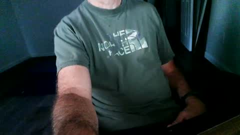 Snapshot of thinboy4moon chatting on June 21, 2026, 10:18 am thinboy4moon online show from June 21, 2026, 10:18 am