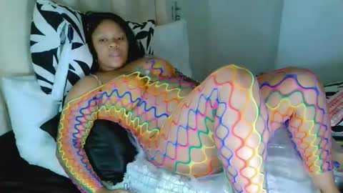 thiquekitten online show from April 21, 2026, 9:17 pm