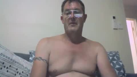 Snapshot of thisiswatiwant chatting on January 3, 2025, 2:19 pm thisiswatiwant online show from January 3, 2025, 2:19 pm