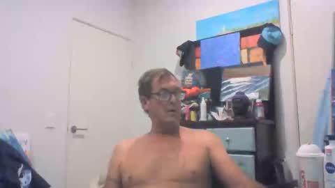 Snapshot of thisiswatiwant chatting on February 3, 2025, 4:14 am thisiswatiwant online show from February 3, 2025, 4:14 am