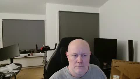 thomas315627 online show from March 15, 2026, 10:27 pm