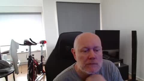 thomas315627 online show from May 22, 2026, 7:37 am