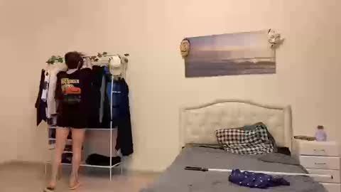 Thomas Hill online show from October 16, 2025, 2:51 pm