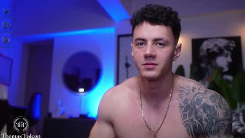 Snapshot of thomas_falcon1 chatting on January 28, 2025, 2:21 am Thomas Falcon online show from January 28, 2025, 2:21 am