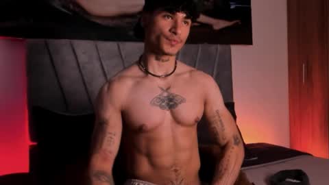 Snapshot of thomas_fit1 chatting on November 5, 2025, 11:27 pm Thomas 3 JUST STAY AND BE MY LAST LOVE online show from November 5, 2025, 11:27 pm