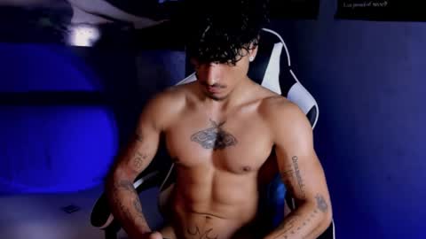 Snapshot of thomas_fit1 chatting on May 8, 2026, 3:45 am Thomas 3 JUST STAY AND BE MY LAST LOVE online show from May 8, 2026, 3:45 am