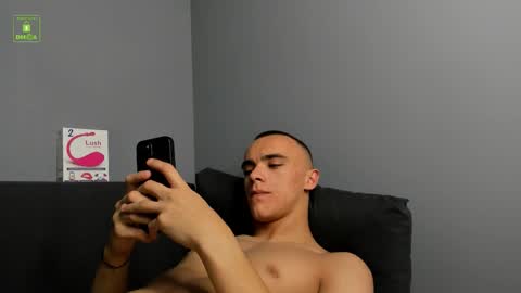 Thomas online show from November 2, 2025, 6:10 pm