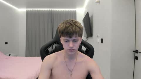 Tomas online show from April 11, 2026, 7:07 pm