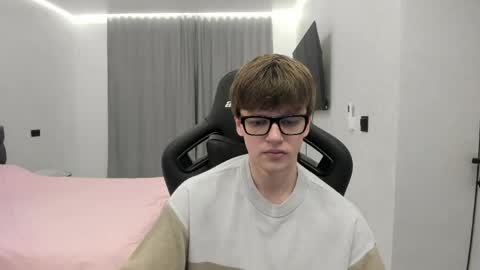 Tomas online show from May 4, 2026, 6:48 pm