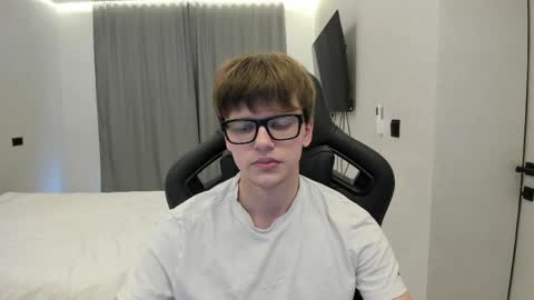 Tomas online show from May 18, 2026, 2:12 pm