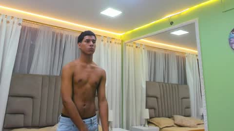 Snapshot of thomas_valkov chatting on May 6, 2026, 11:15 am Thomas Valkov online show from May 6, 2026, 11:15 am