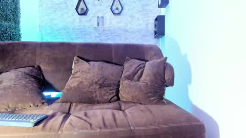 Snapshot of thomass_conor chatting on October 14, 2025, 11:00 am thomass_conor online show from October 14, 2025, 11:00 am