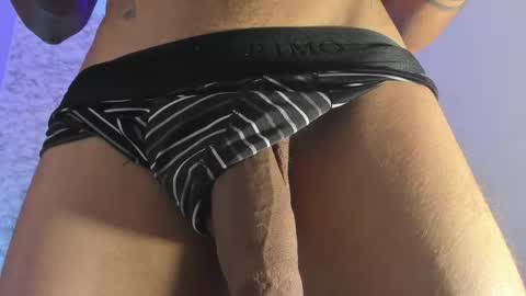 Snapshot of thomass_conor chatting on October 17, 2025, 5:48 pm thomass_conor online show from October 17, 2025, 5:48 pm