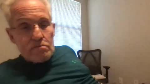 thomhor online show from November 2, 2025, 11:40 pm