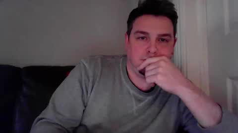 Snapshot of thomisfra chatting on February 9, 2025, 2:18 pm thomisfra online show from February 9, 2025, 2:18 pm