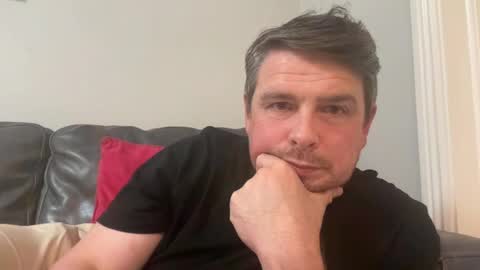 Snapshot of thomisfra chatting on August 9, 2026, 8:36 pm thomisfra online show from August 9, 2026, 8:36 pm