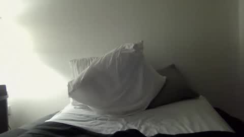 Tom online show from April 7, 2026, 9:48 pm