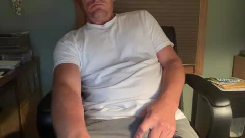 Snapshot of thongguy2021 chatting on September 15, 2025, 4:23 am thongguy 2021 online show from September 15, 2025, 4:23 am