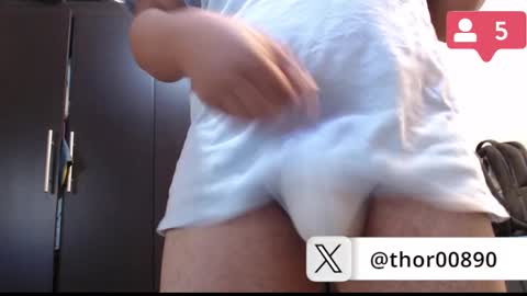 Snapshot of thor0200 chatting on February 12, 2025, 4:23 am thor0200 online show from February 12, 2025, 4:23 am