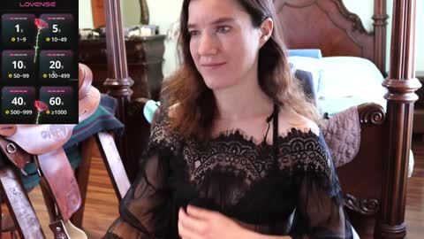 Snapshot of thornbury_rose chatting on January 30, 2025, 7:04 pm ThornburyRose online show from January 30, 2025, 7:04 pm