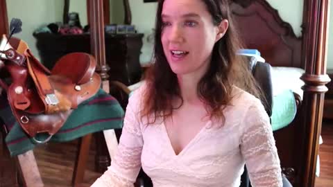 ThornburyRose online show from March 11, 2026, 6:58 pm