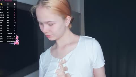 Snapshot of thousand_desires chatting on March 20, 2026, 8:30 am Lynn online show from March 20, 2026, 8:30 am