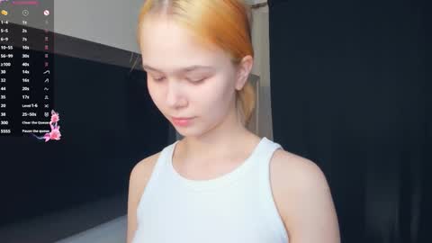 Snapshot of thousand_desires chatting on March 22, 2026, 8:40 am Lynn online show from March 22, 2026, 8:40 am