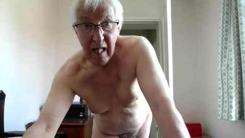 Snapshot of thruster99 chatting on April 26, 2026, 11:19 am thruster99 online show from April 26, 2026, 11:19 am