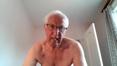 Snapshot of thruster99 chatting on July 5, 2026, 7:37 am thruster99 online show from July 5, 2026, 7:37 am