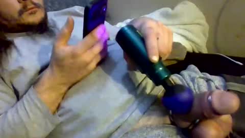 thunder8u42 online show from October 8, 2025, 12:08 am