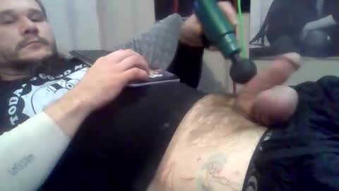 thunder8u42 online show from November 19, 2025, 3:34 pm