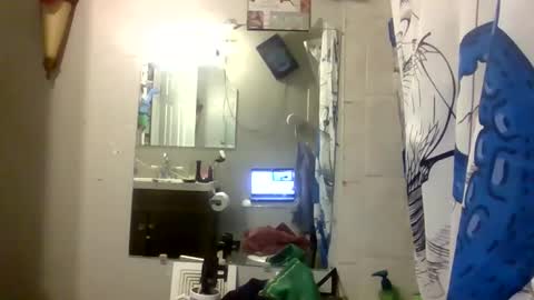 thunder8u42 online show from April 6, 2026, 8:04 am