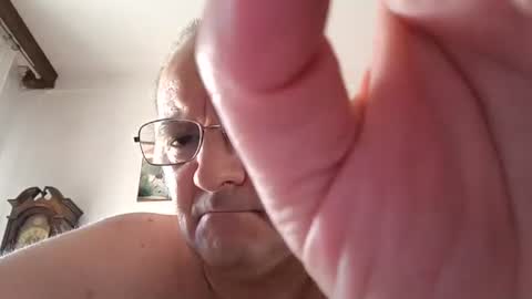 Snapshot of thunderflash73 chatting on June 18, 2026, 5:06 pm Little Wolf online show from June 18, 2026, 5:06 pm