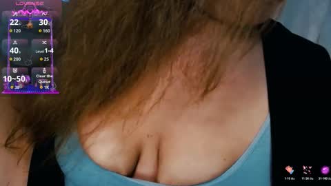 Snapshot of tia_meow chatting on November 21, 2025, 10:41 pm tiameow online show from November 21, 2025, 10:41 pm