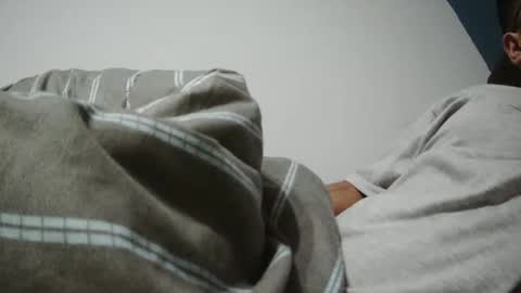 tiago2588 online show from February 9, 2025, 11:57 pm