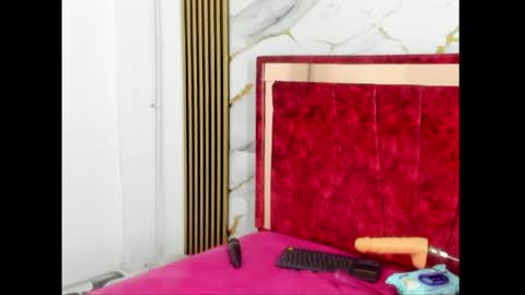 Snapshot of tiana_hots chatting on May 2, 2026, 5:34 am tiana_hots online show from May 2, 2026, 5:34 am
