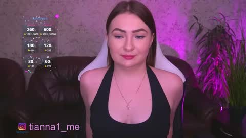 tianna_me online show from September 21, 2025, 1:35 pm