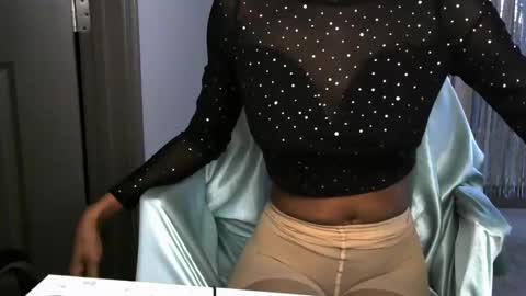 Tiara online show from February 25, 2025, 3:38 pm