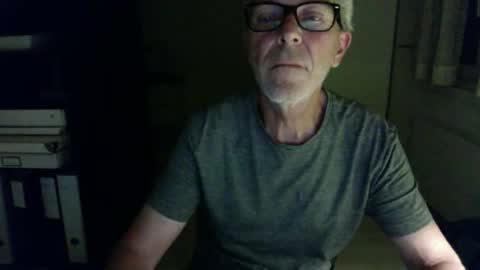 Snapshot of tiburzio chatting on May 30, 2026, 9:12 pm tiburzio online show from May 30, 2026, 9:12 pm