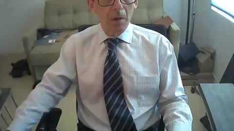 JustMe online show from June 4, 2026, 2:12 pm