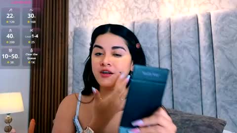 Tiff3 online show from April 14, 2026, 9:10 pm