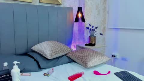 Snapshot of tifany_boobsgb chatting on March 11, 2025, 11:48 pm Dana Montoya online show from March 11, 2025, 11:48 pm